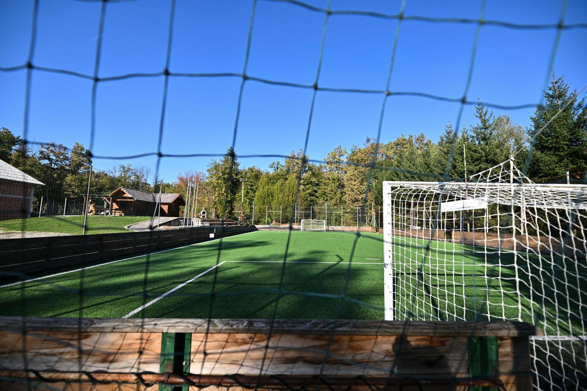 Pocitniska Hisa Parkfield Dragovan Метлика Экстерьер фото